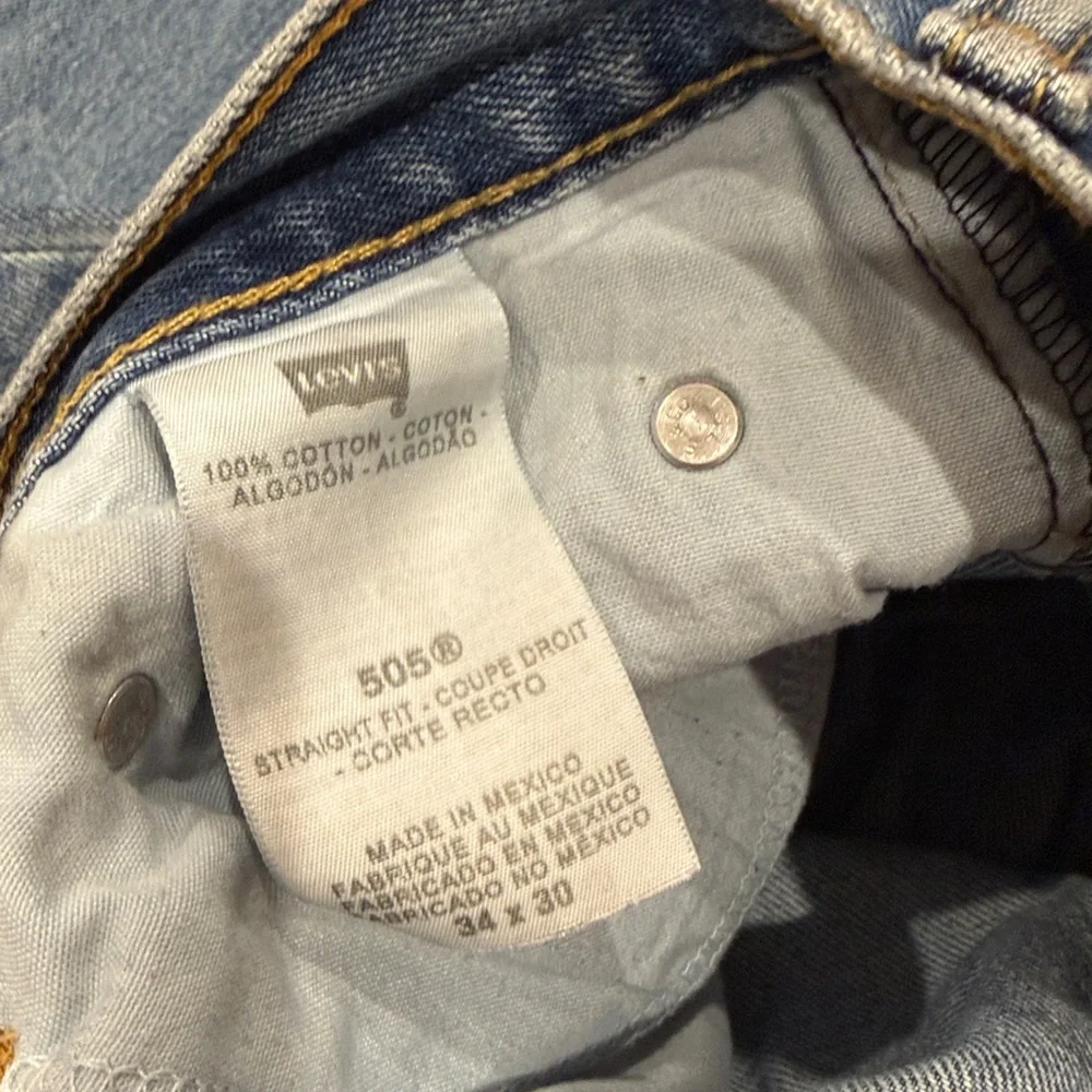 Levi’s 505 100% cotton